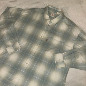 Levi’s XL Light Blue White Plaid Flannel Mens Button Down Long Sleeve Shirt EUC